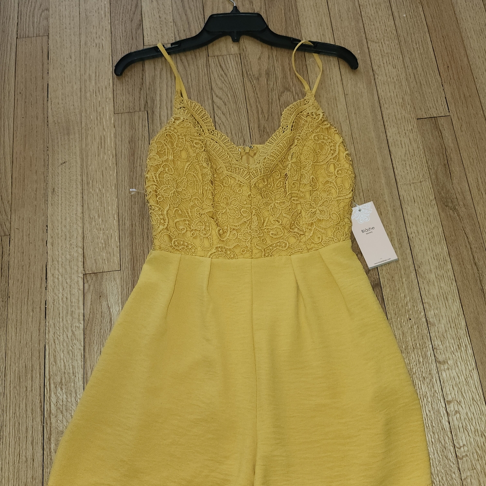 Elegant Yellow Lace Bodysuit